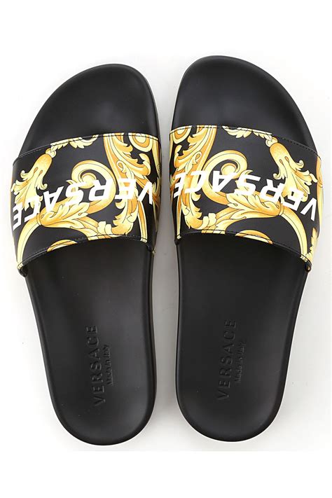 men versace flip flops